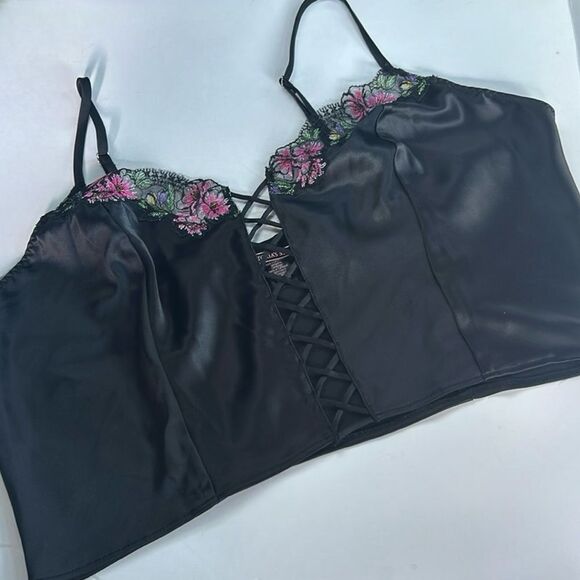 Victoria’s Secret Black Lace-Up Satin Cami with Floral Lace Embroidery Size XL - Picture 5 of 7